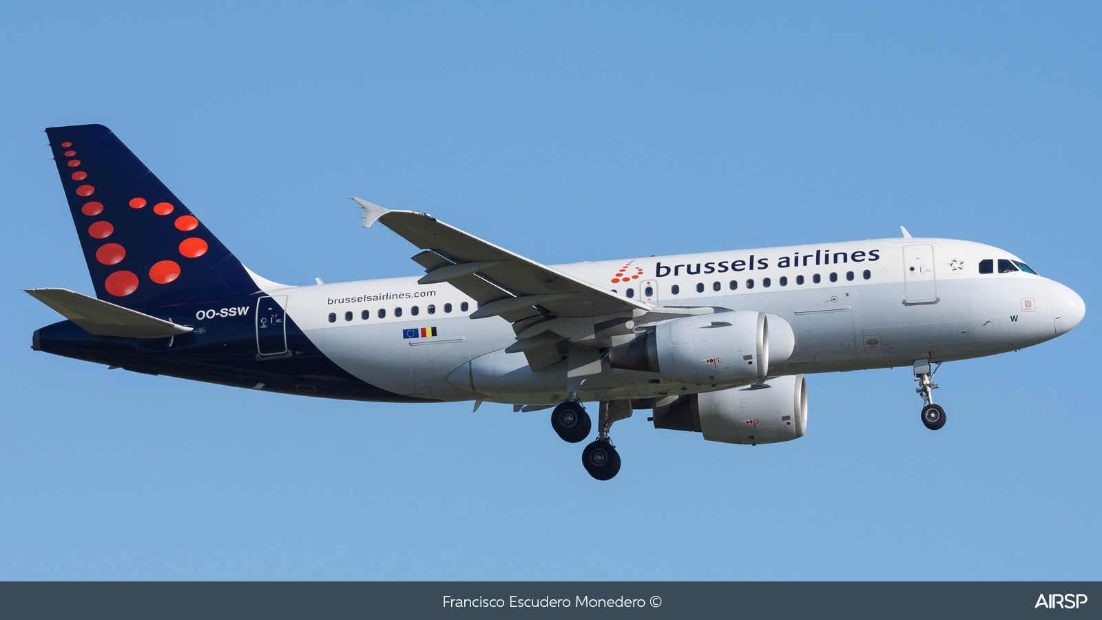 Brussels Airlines  Airbus A319  OO-SSW