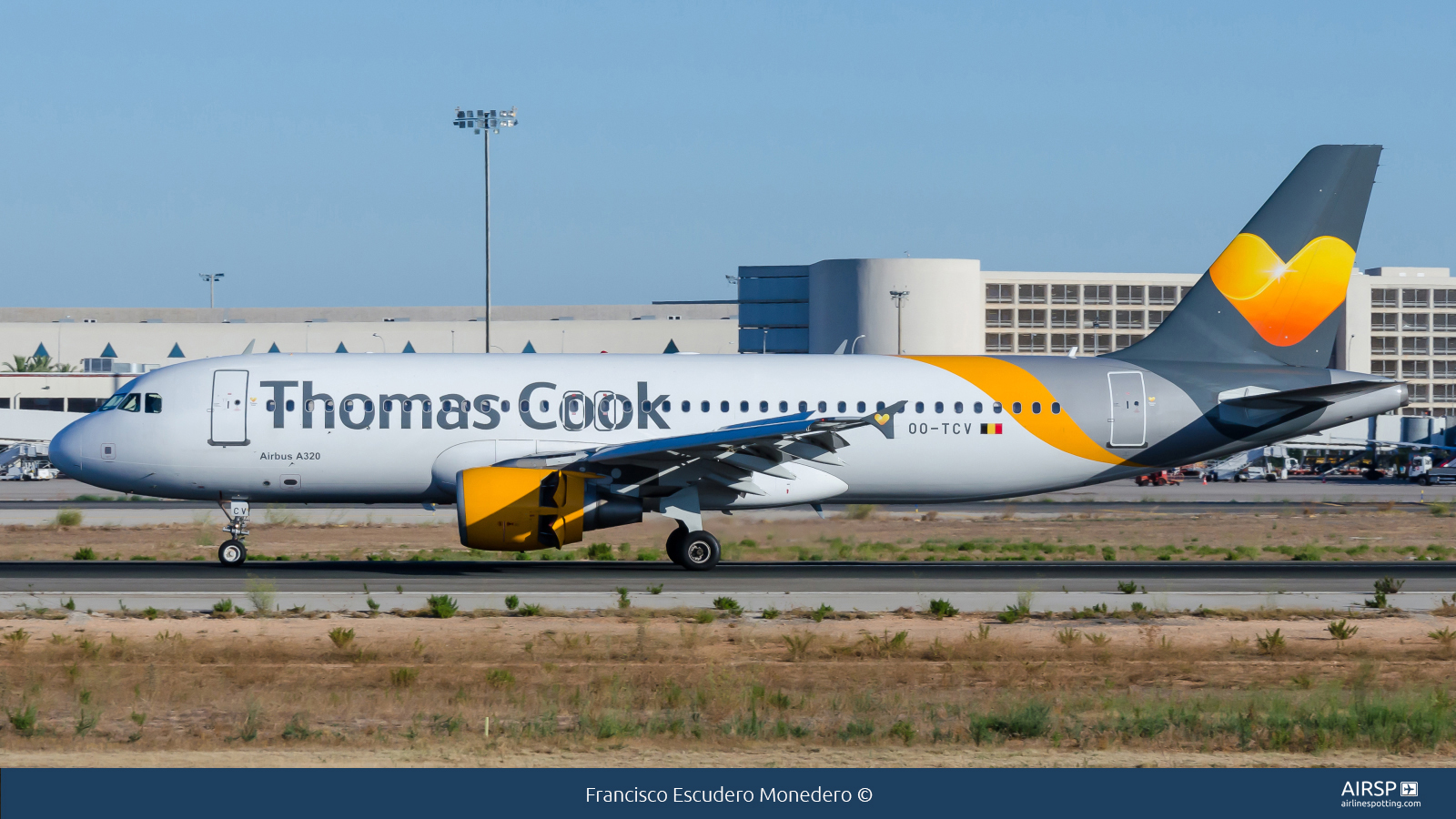 Thomas Cook Airlines  Airbus A320  OO-TCV
