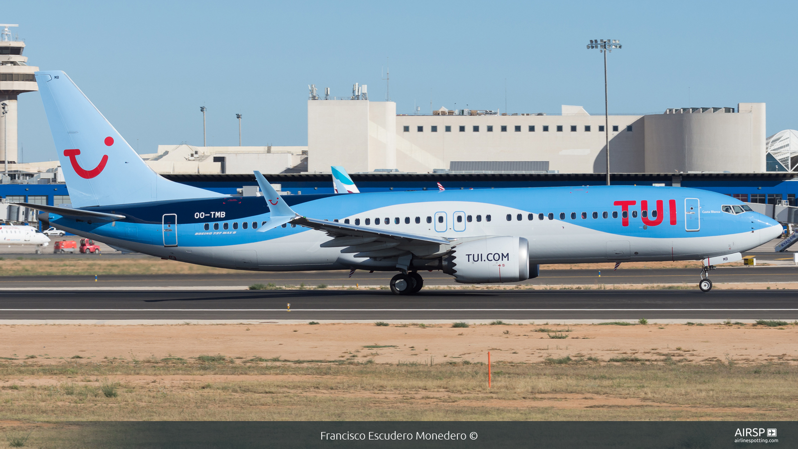 Tui Airways  Boeing 737 Max 8  OO-TMB