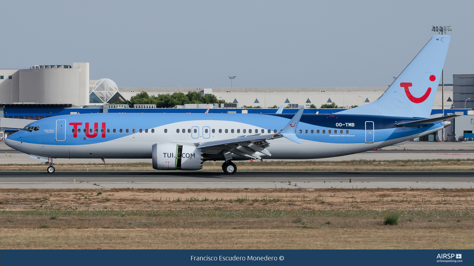 Tui Airways  Boeing 737 Max 8  OO-TMB