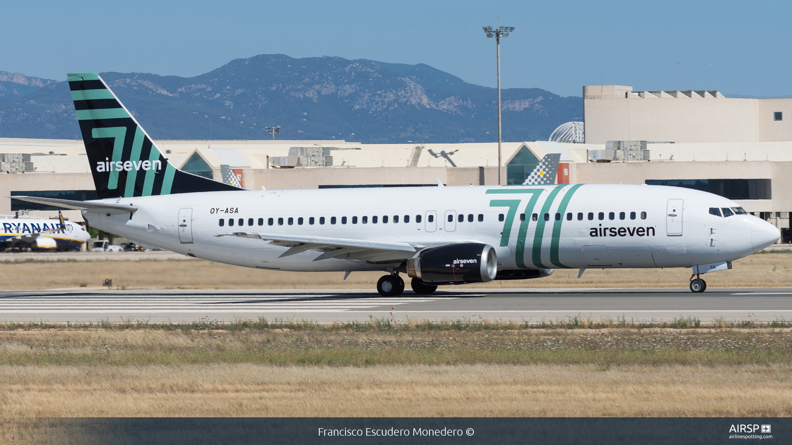 Airseven  Boeing 737-400  OY-ASA