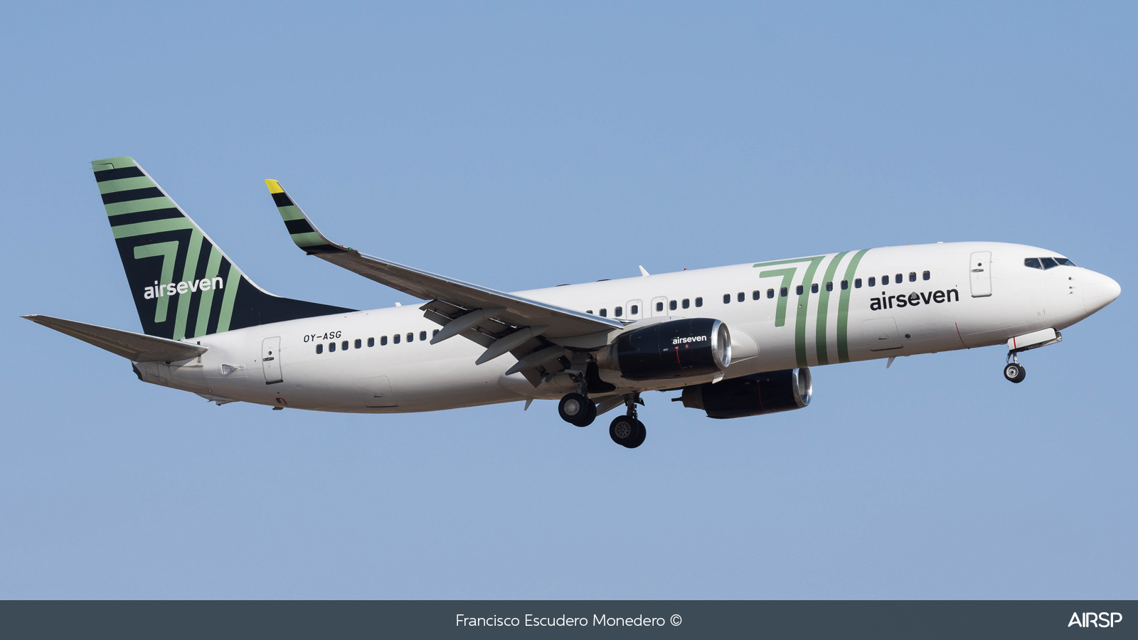 Airseven  Boeing 737-800  OY-ASG