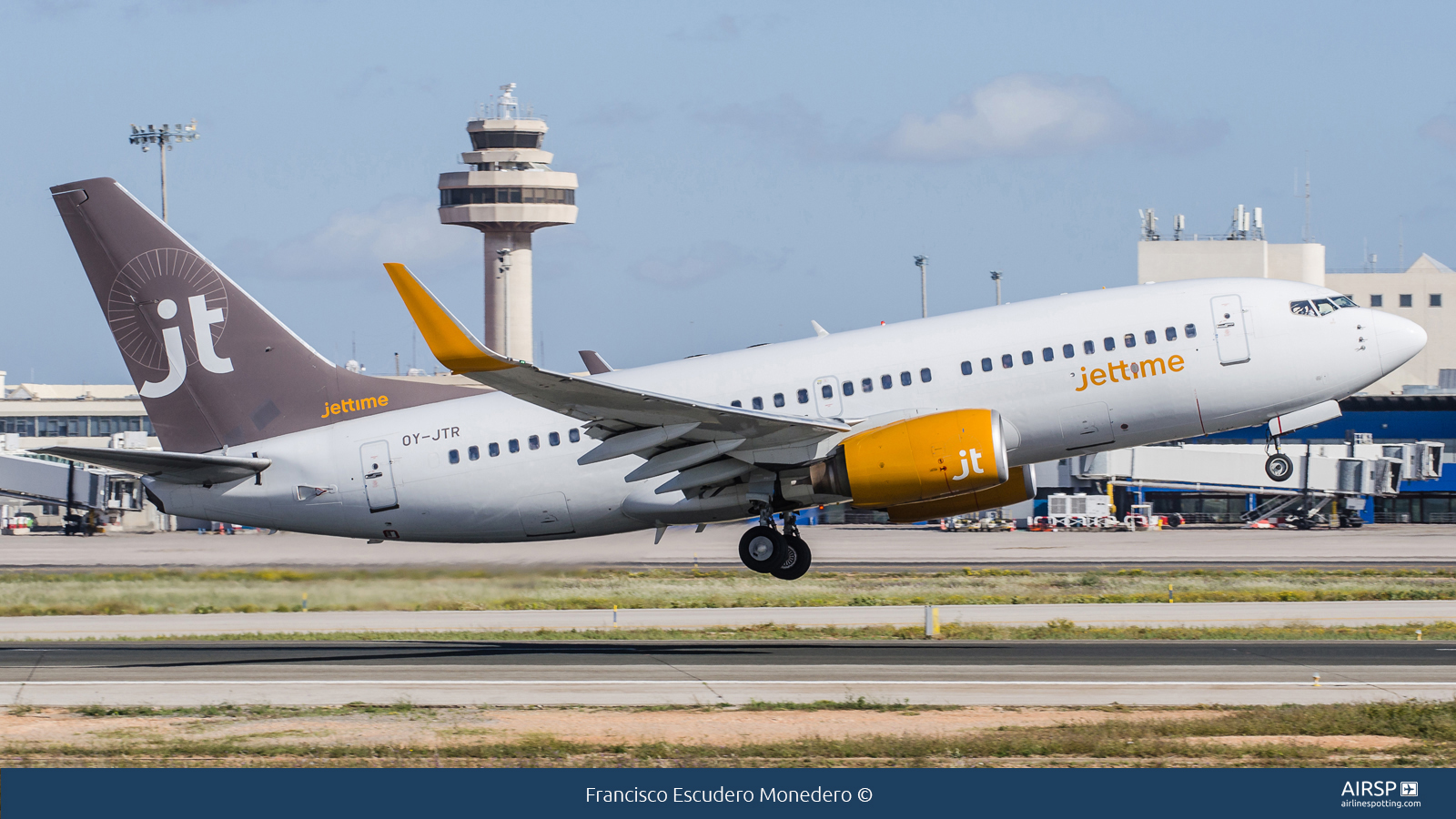 Jet Time  Boeing 737-700  OY-JTR