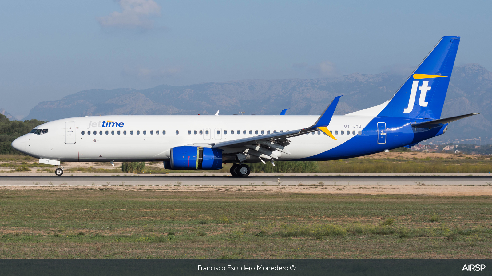 Jettime  Boeing 737-800  OY-JYB