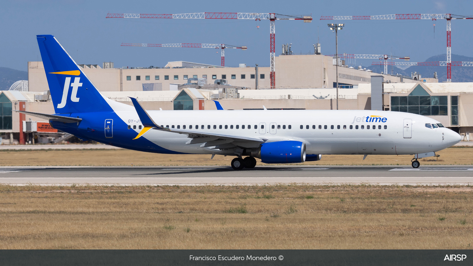 Jettime  Boeing 737-800  OY-JYF