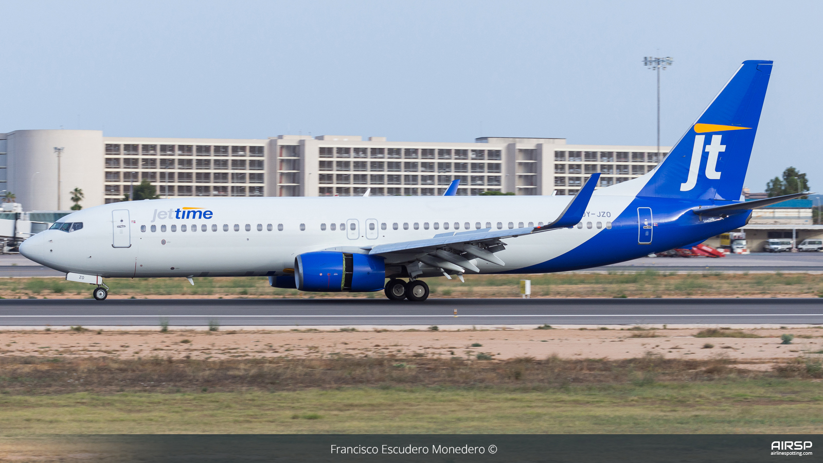 Jettime  Boeing 737-800  OY-JZO