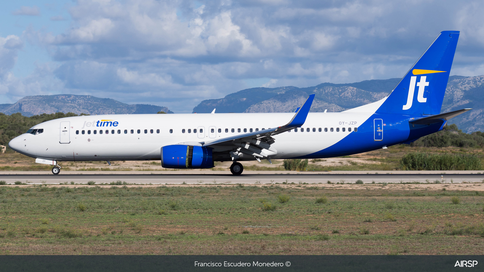 Jettime  Boeing 737-800  OY-JZP