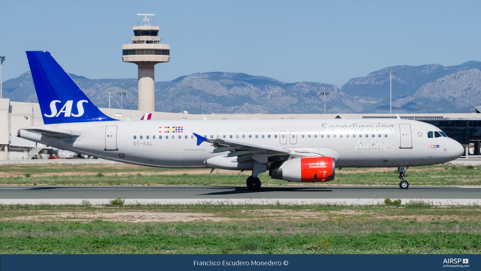 SAS Scandinavian Airlines  Airbus A320  OY-KAL
