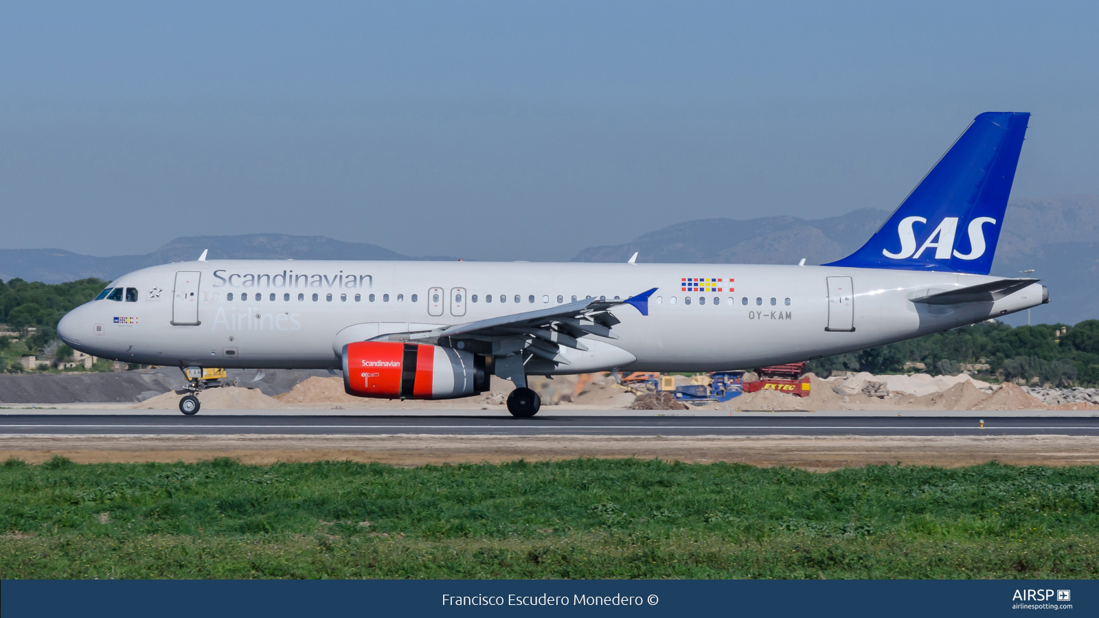 SAS Scandinavian Airlines  Airbus A320  OY-KAM