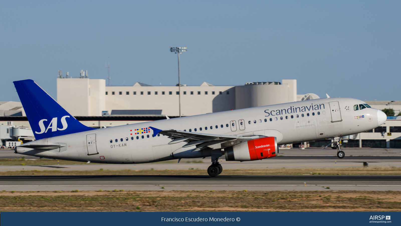SAS Scandinavian Airlines  Airbus A320  OY-KAM