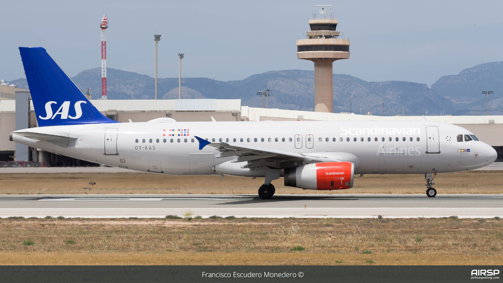 SAS Scandinavian Airlines  Airbus A320  OY-KAS
