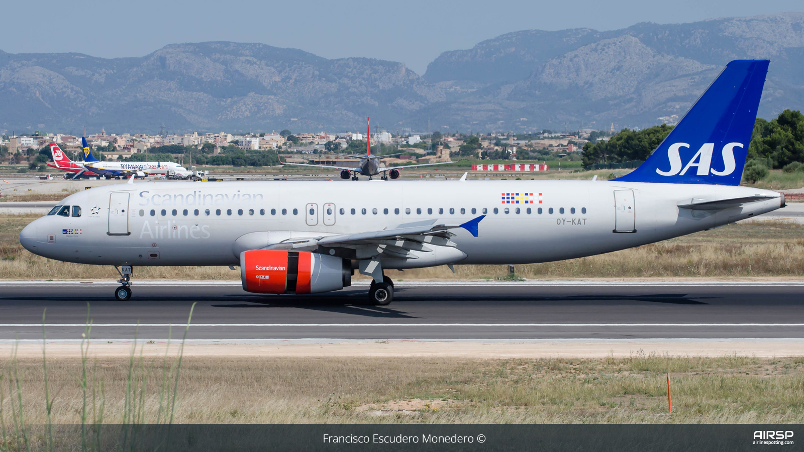 SAS Scandinavian Airlines  Airbus A320  OY-KAT