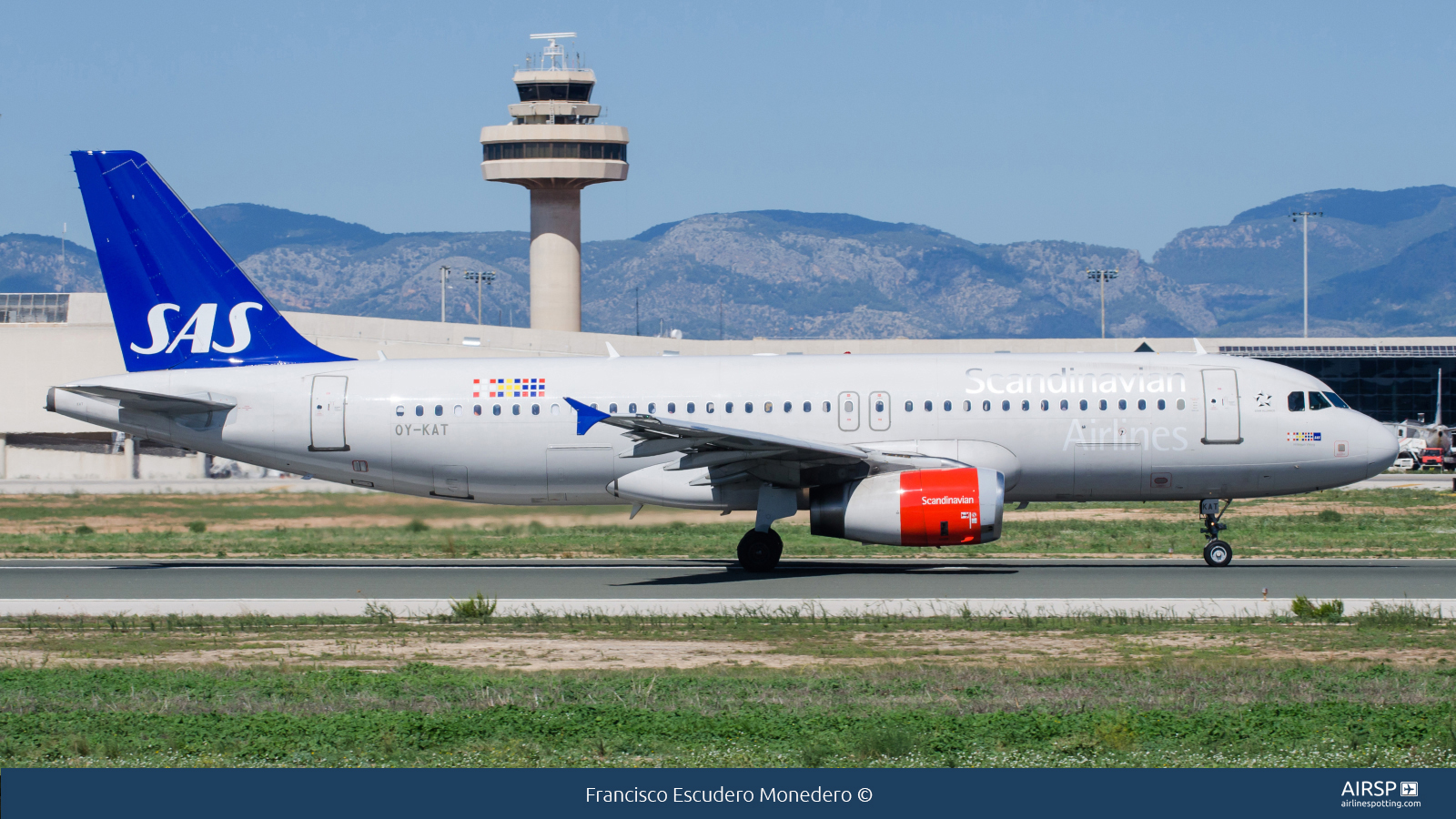 SAS Scandinavian Airlines  Airbus A320  OY-KAT