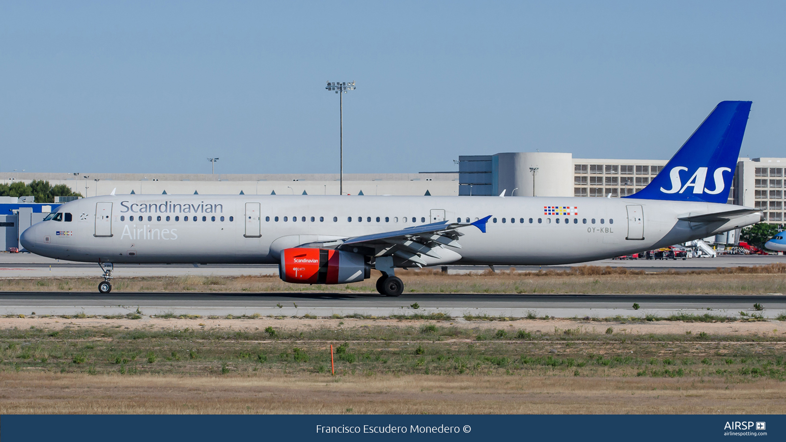 SAS Scandinavian Airlines  Airbus A321  OY-KBL