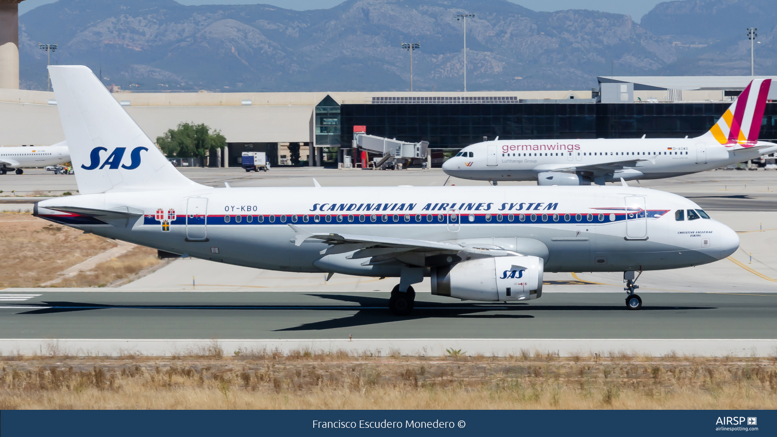 SAS Scandinavian Airlines  Airbus A319  OY-KBO