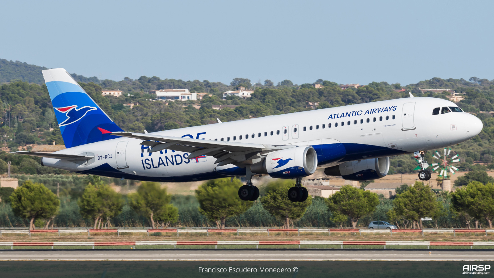Atlantic Airways  Airbus A320  OY-RCJ