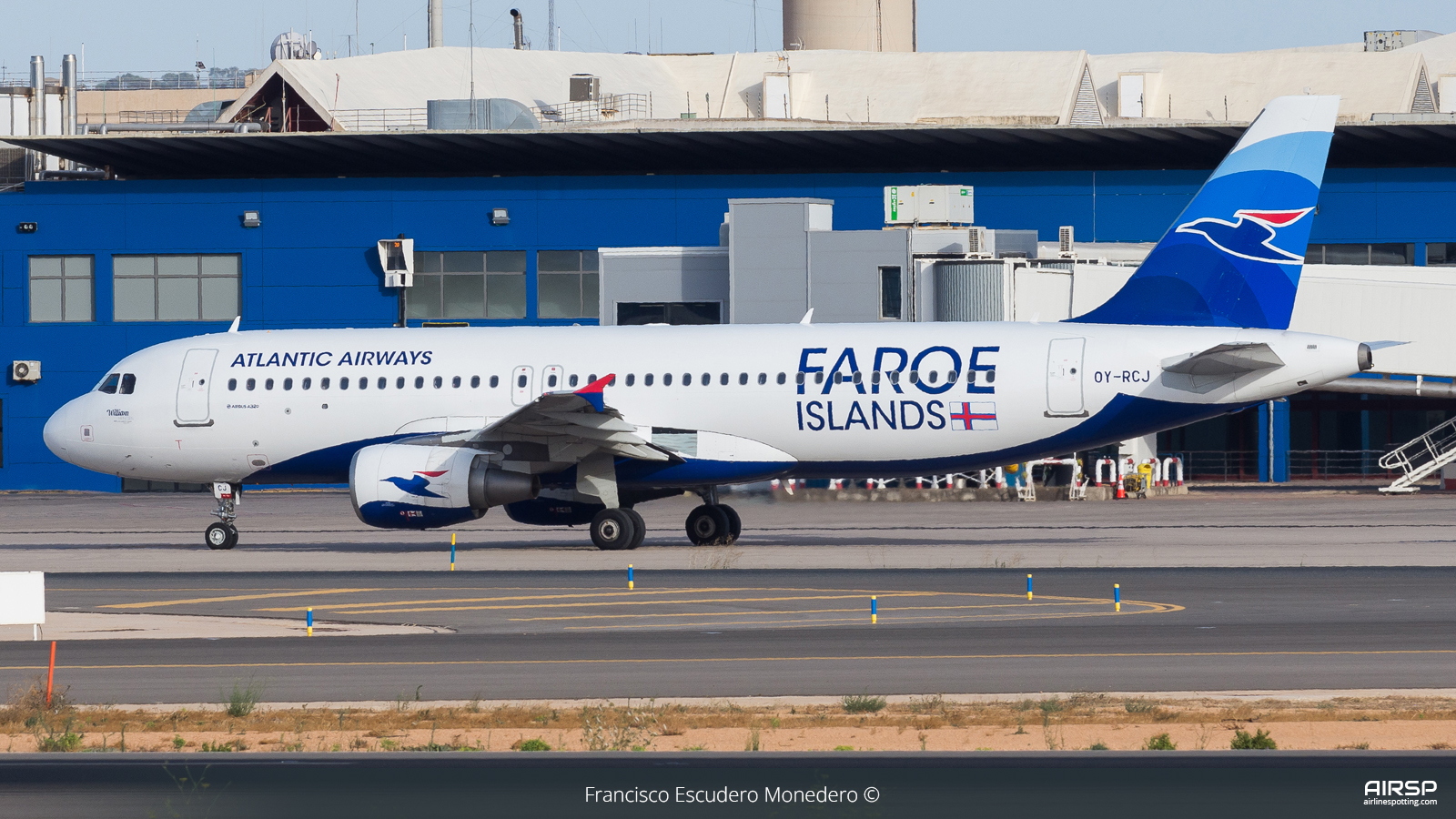Atlantic Airways  Airbus A320  OY-RCJ