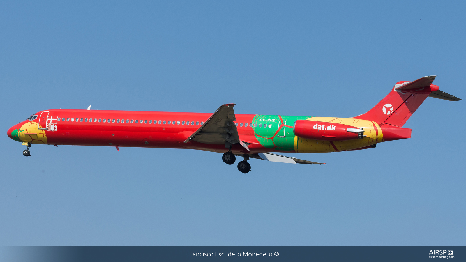 DAT Danish Air Transport  MD-83  OY-RUE
