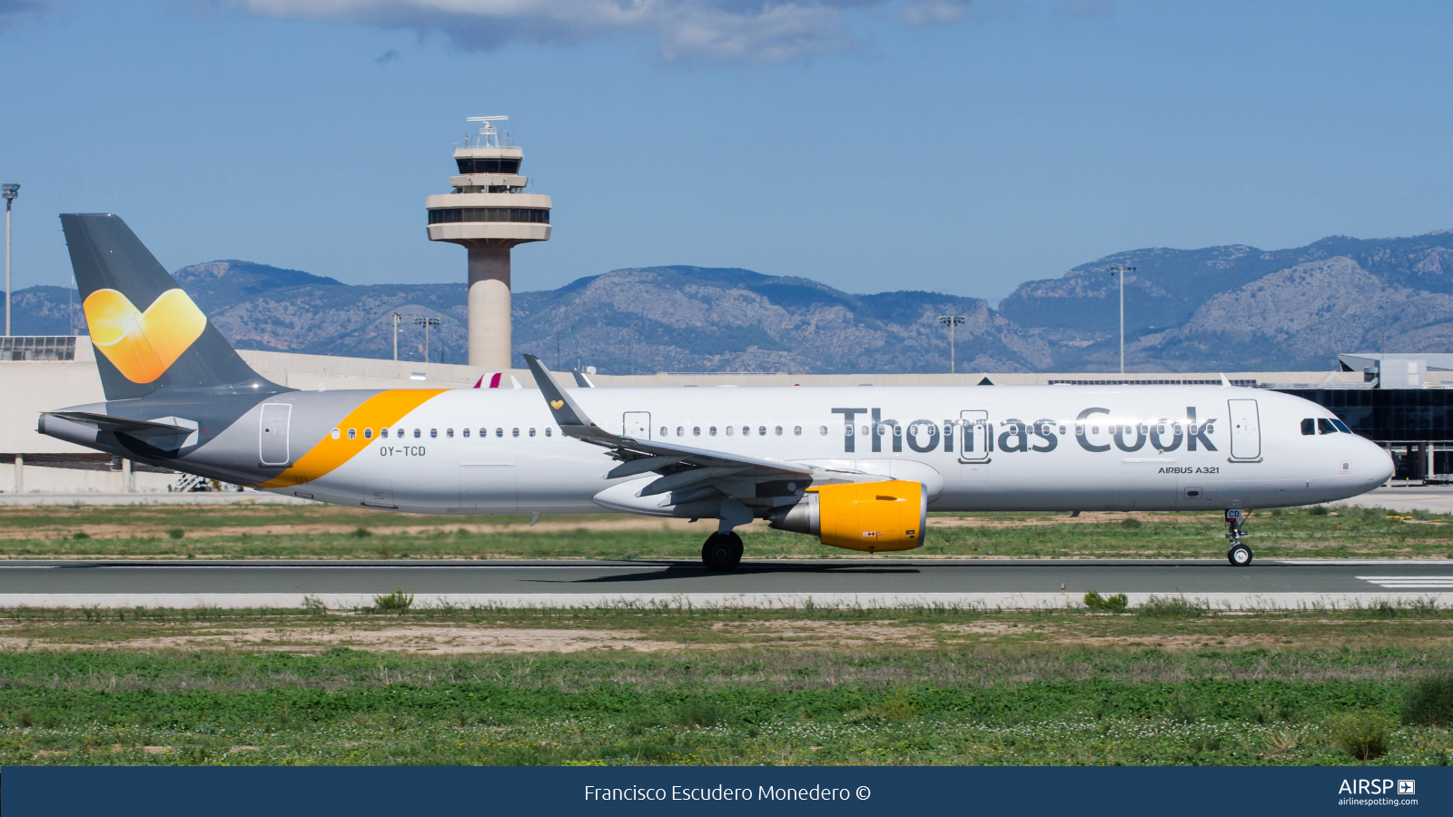 Thomas Cook Airlines  Airbus A321  OY-TCD