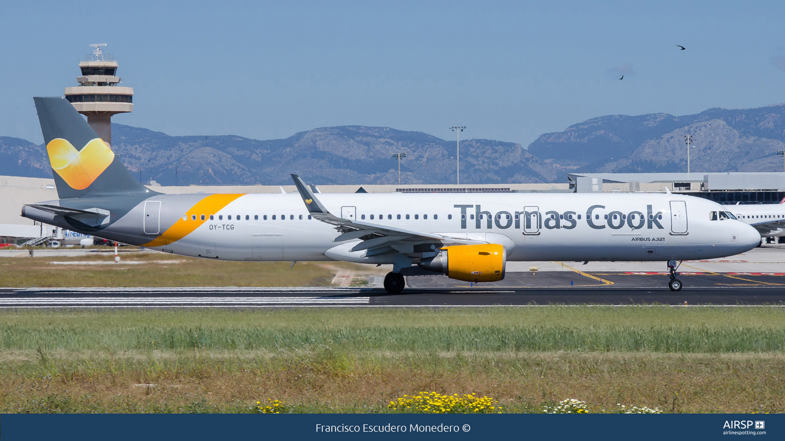 Thomas Cook Airlines  Airbus A321  OY-TCG