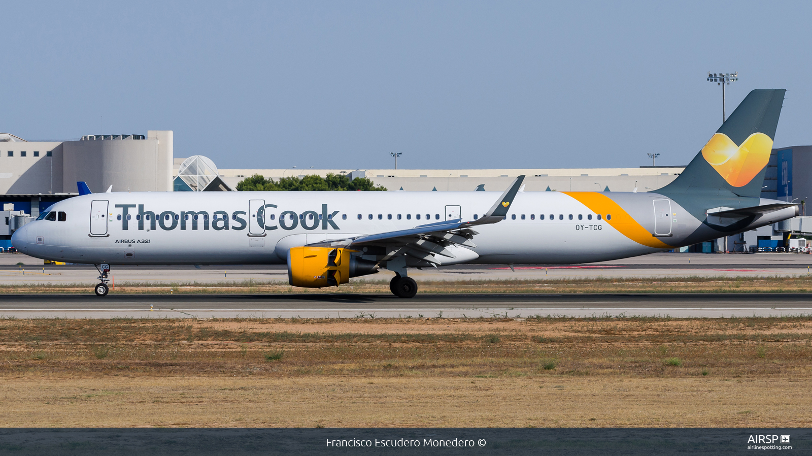 Thomas Cook Airlines  Airbus A321  OY-TCG