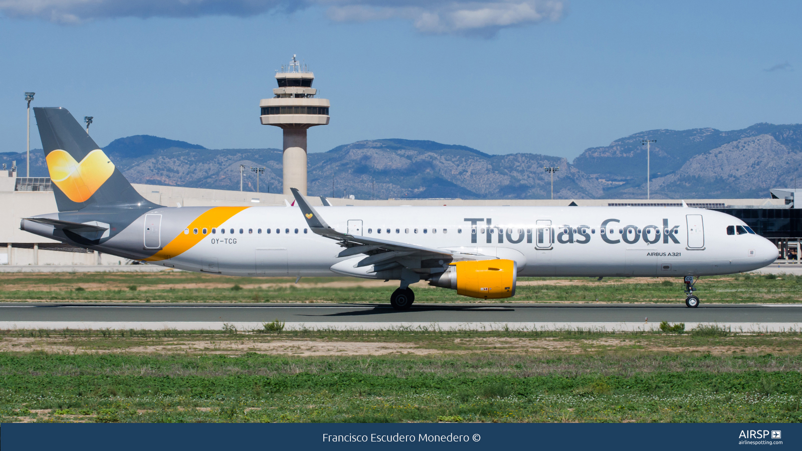 Thomas Cook Airlines  Airbus A321  OY-TCG