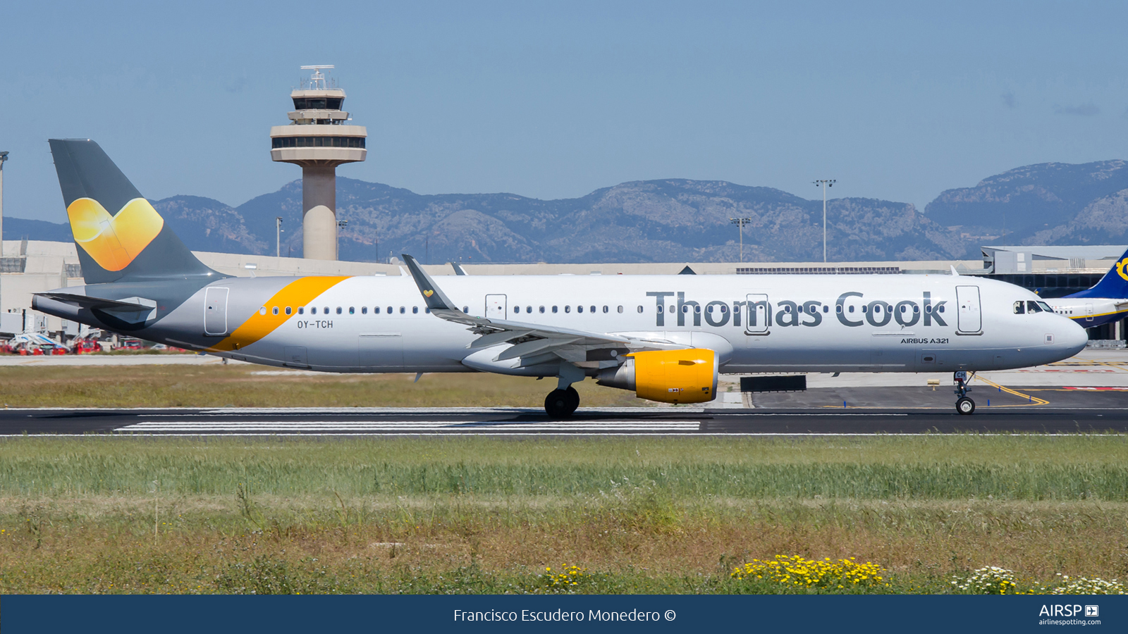 Thomas Cook Airlines  Airbus A321  OY-TCH