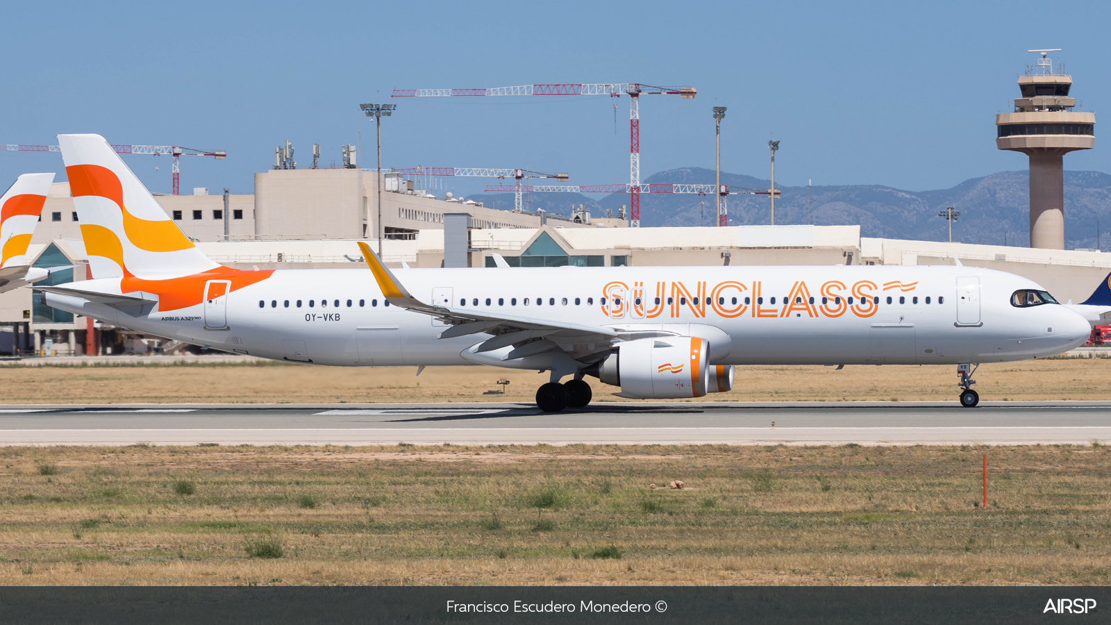 Sunclass Airlines  Airbus A321neo  OY-VKB