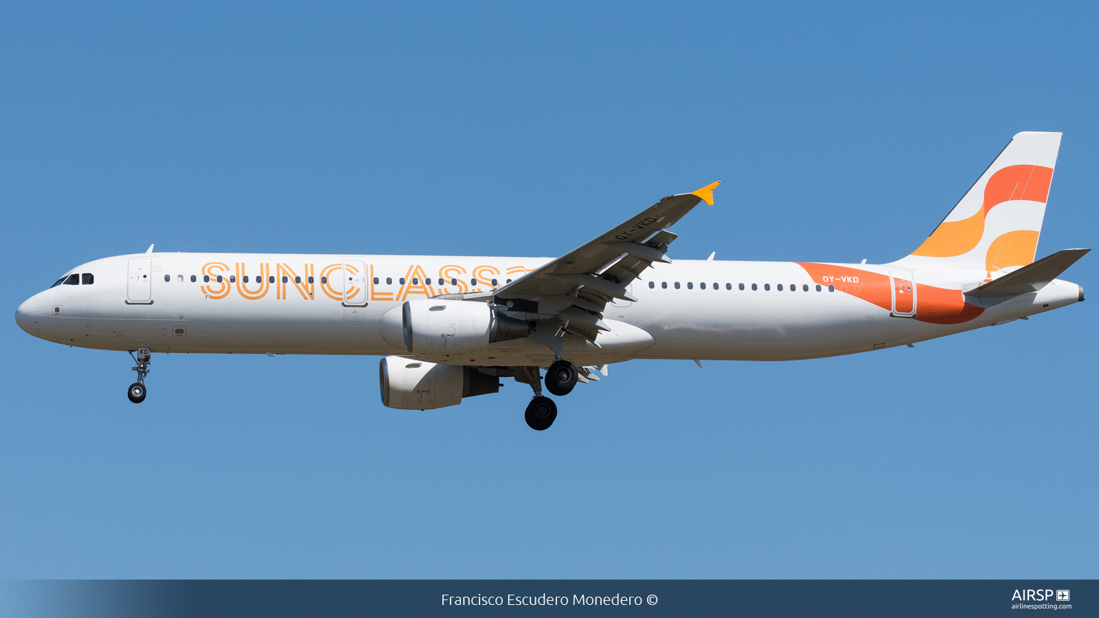 Sunclass Airlines  Airbus A321  OY-VKD Sunclass Airlines  Airbus A321  OY-VKD
