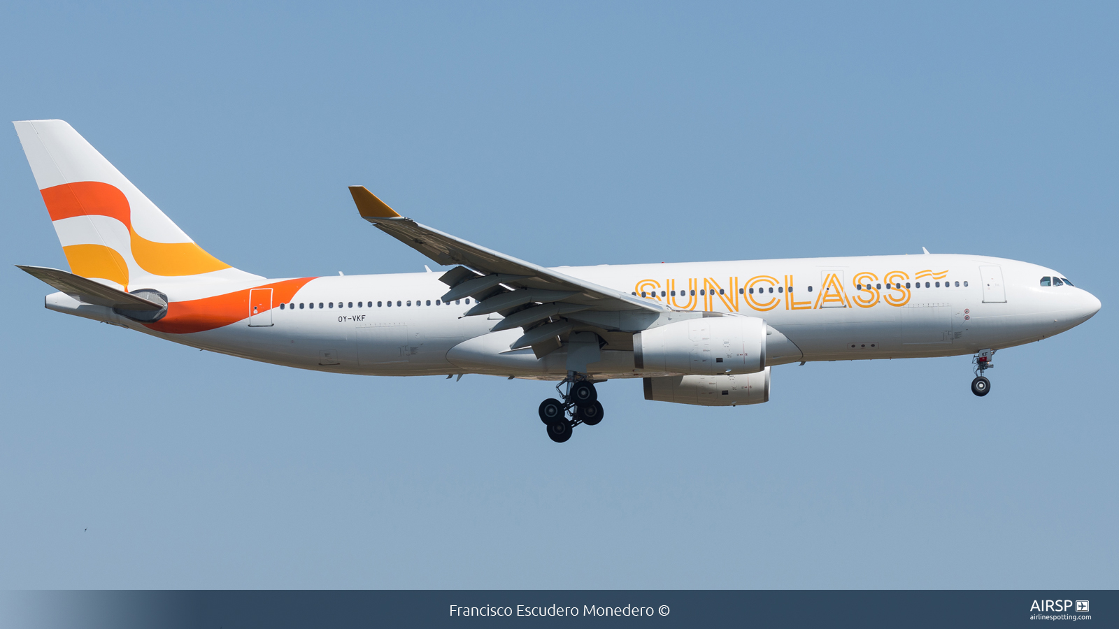 Sunclass Airlines  Airbus A330-200  OY-VKF