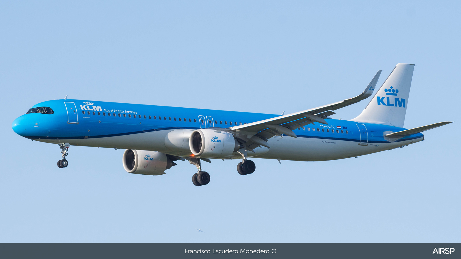 KLM  Airbus A321neo  PH-AXC