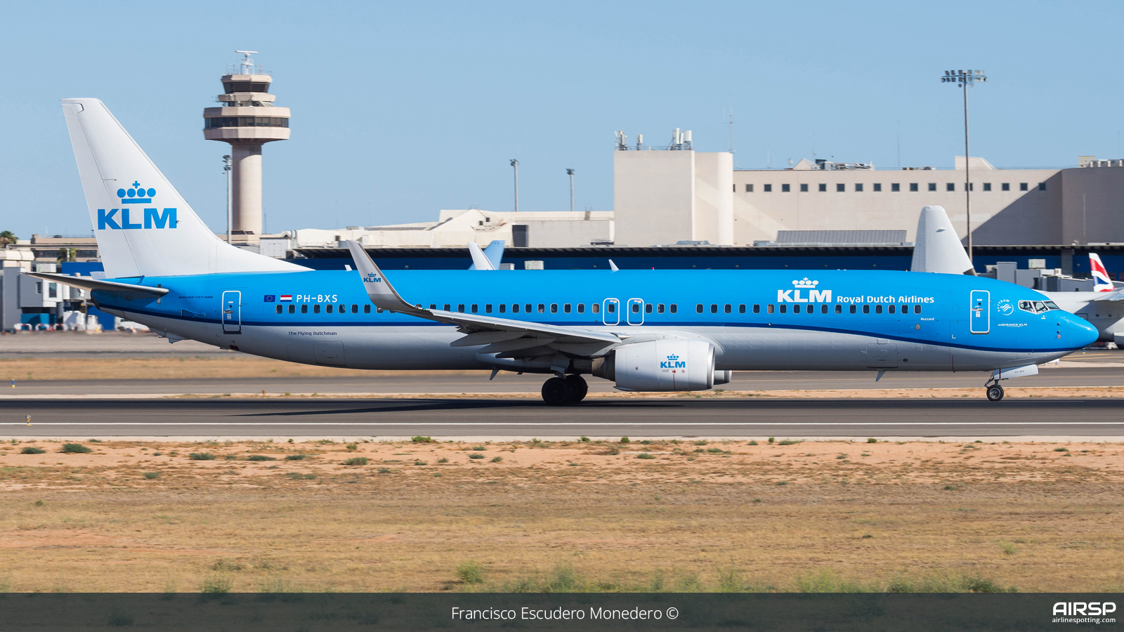KLM  Boeing 737-900  PH-BXS
