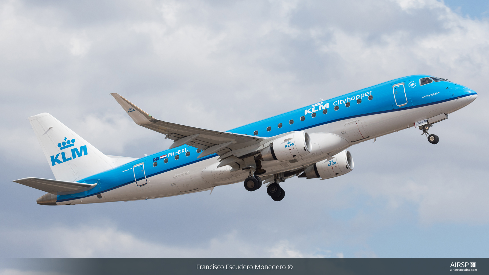 KLM Cityhopper  Embraer E175  PH-EXL