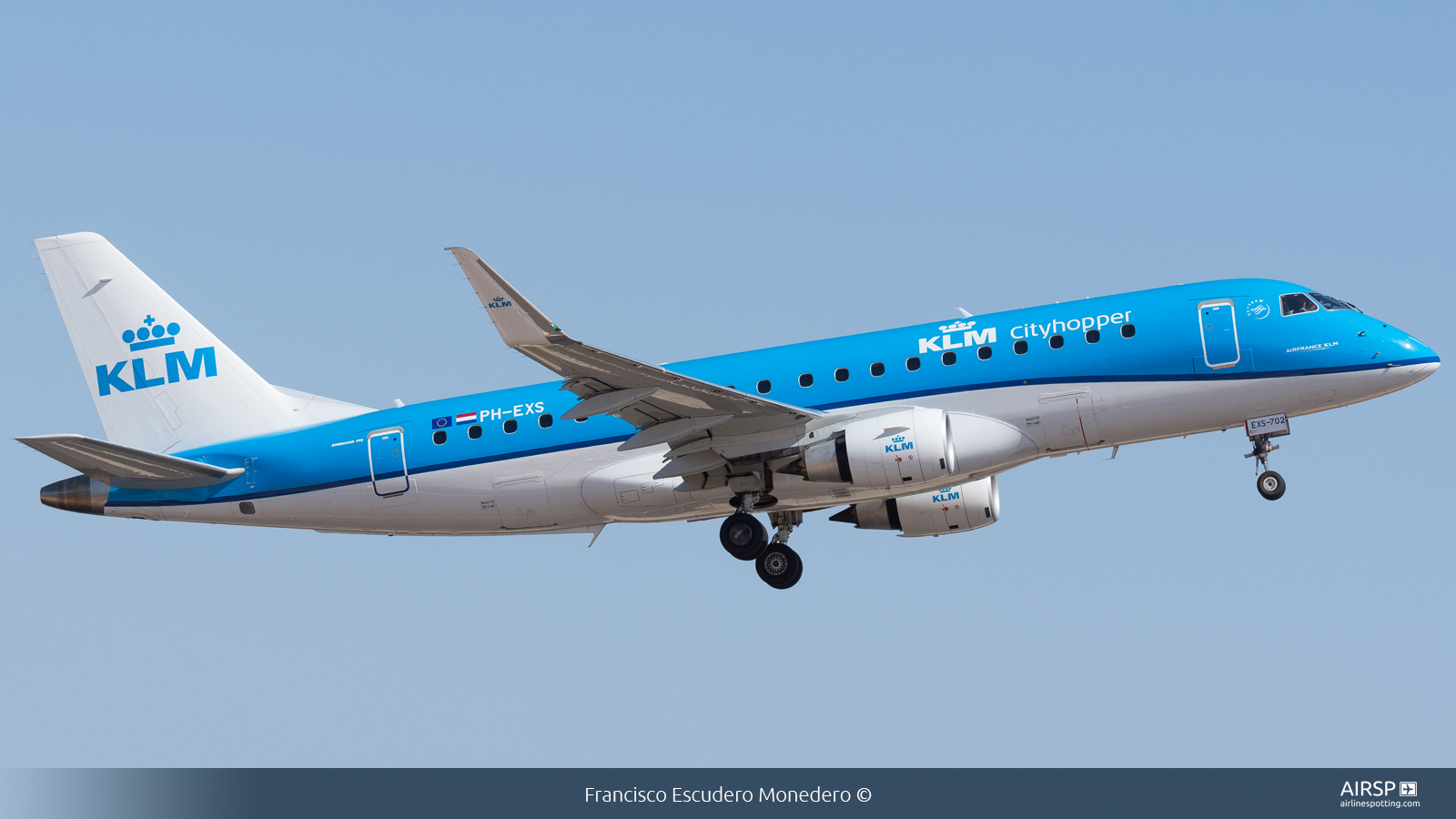 KLM Cityhopper  Embraer E175  PH-EXS