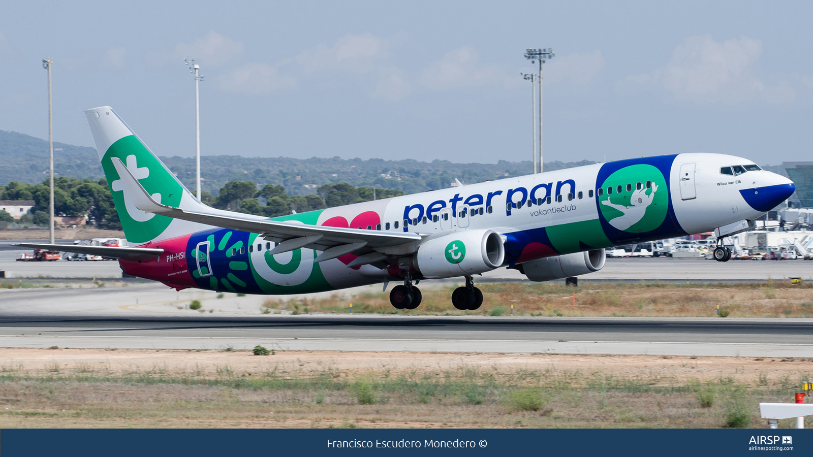 Transavia  Boeing 737-800  PH-HSI