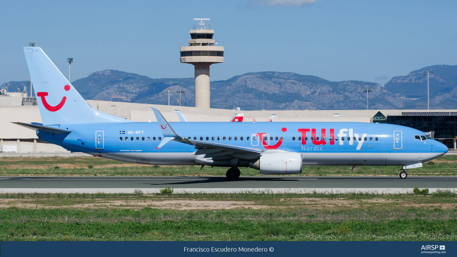 Tui Fly Nordic  Boeing 737-800  SE-RFT