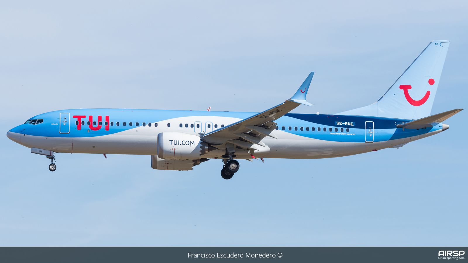 Tui Airways  Boeing 737 Max 8  SE-RNE
