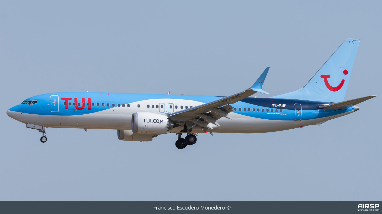 Tui Airways  Boeing 737 Max 8  SE-RNF