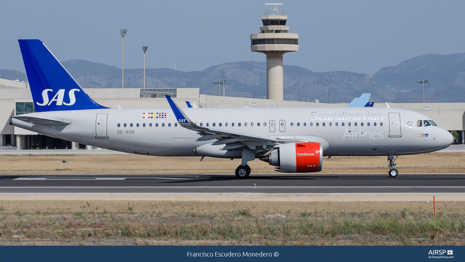SAS Scandinavian Airlines  Airbus A320neo  SE-ROA