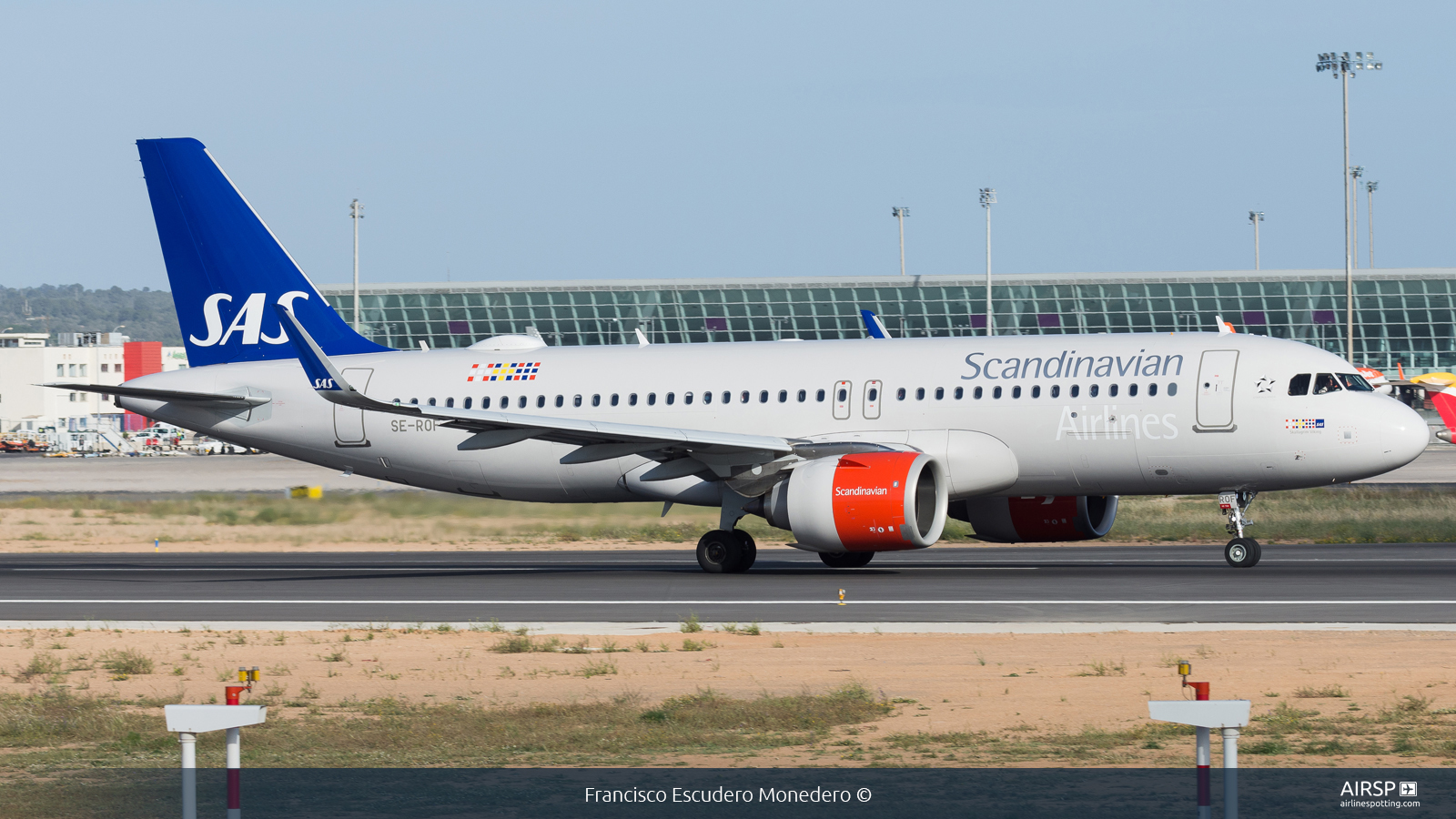SAS Scandinavian Airlines  Airbus A320neo  SE-ROF