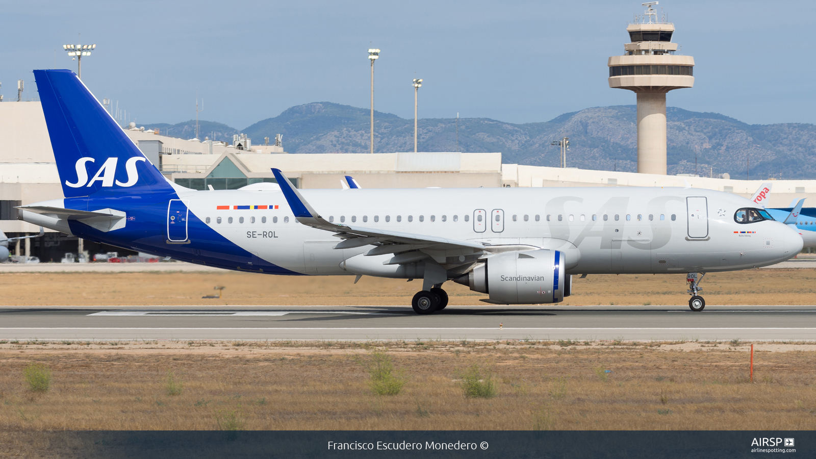 SAS Scandinavian Airlines  Airbus A320neo  SE-ROL