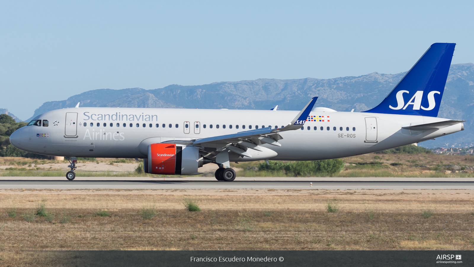 SAS Scandinavian Airlines  Airbus A320neo  SE-ROS