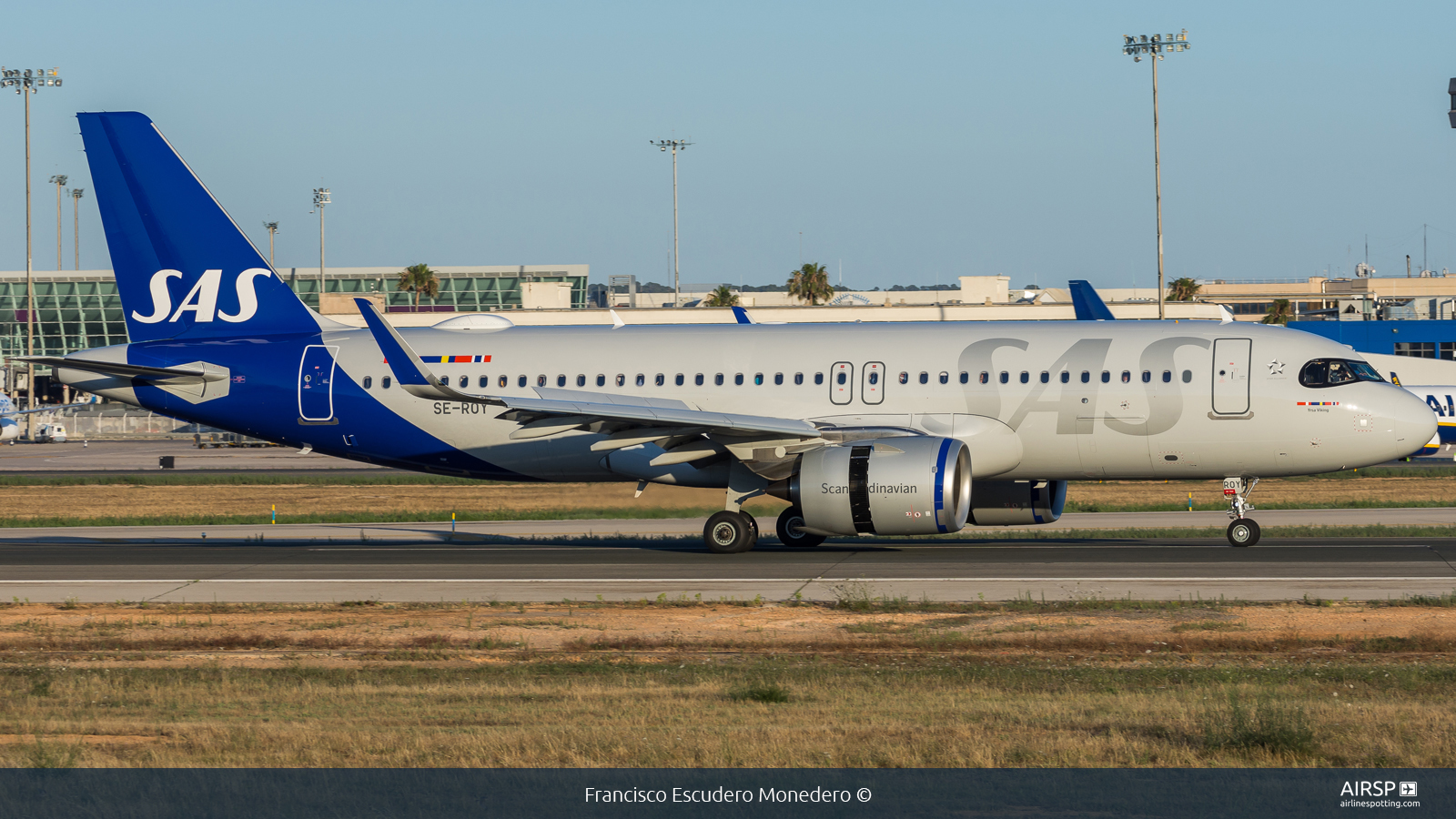 SAS Scandinavian Airlines  Airbus A320neo  SE-ROY