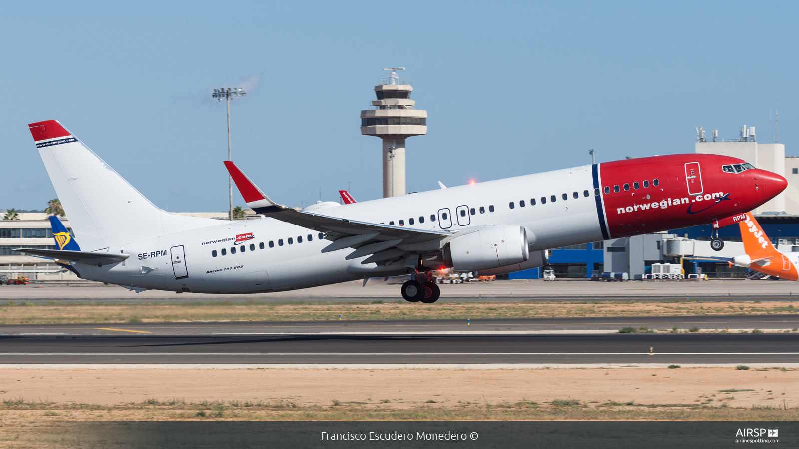 Norwegian  Boeing 737-800  SE-RPM