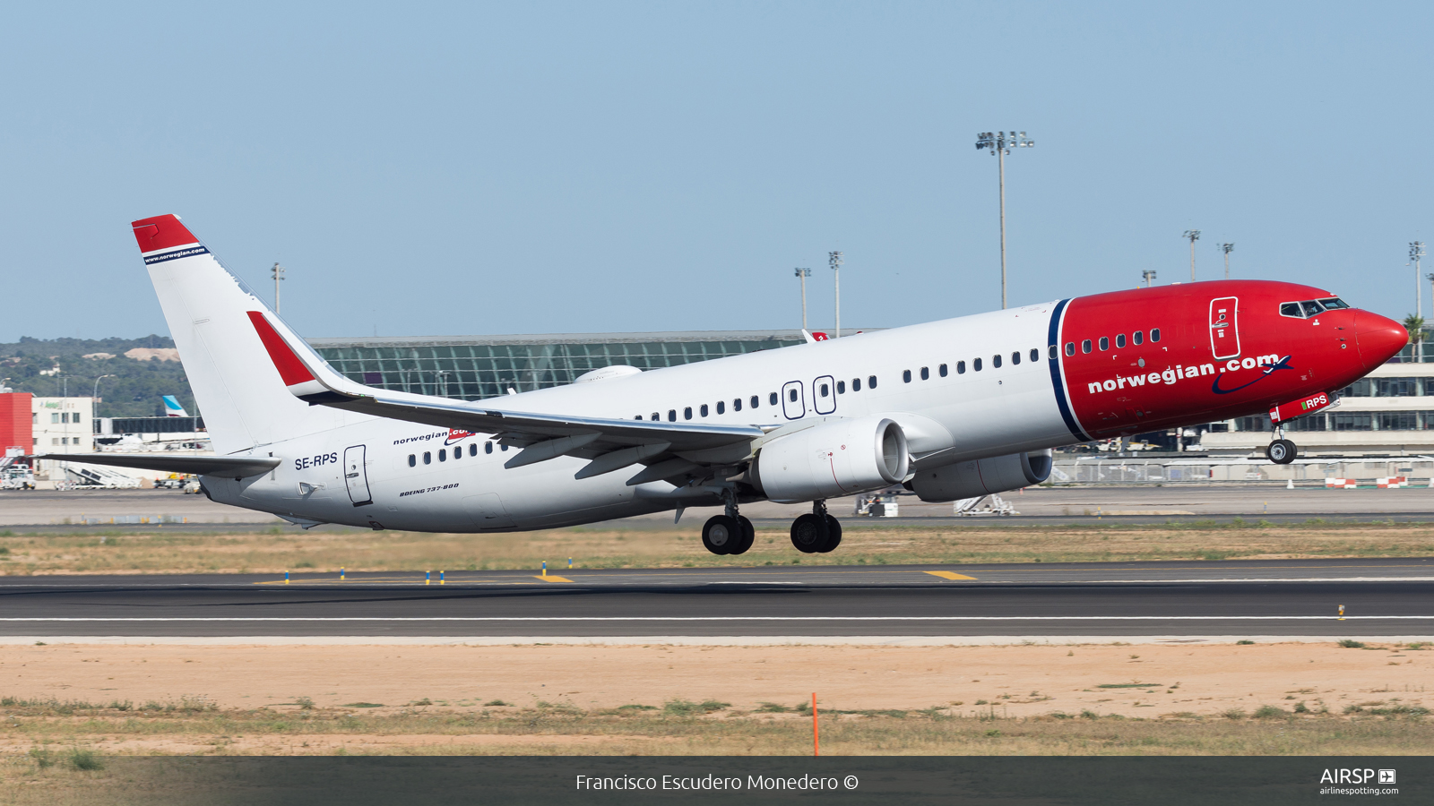Norwegian  Boeing 737-800  SE-RPS