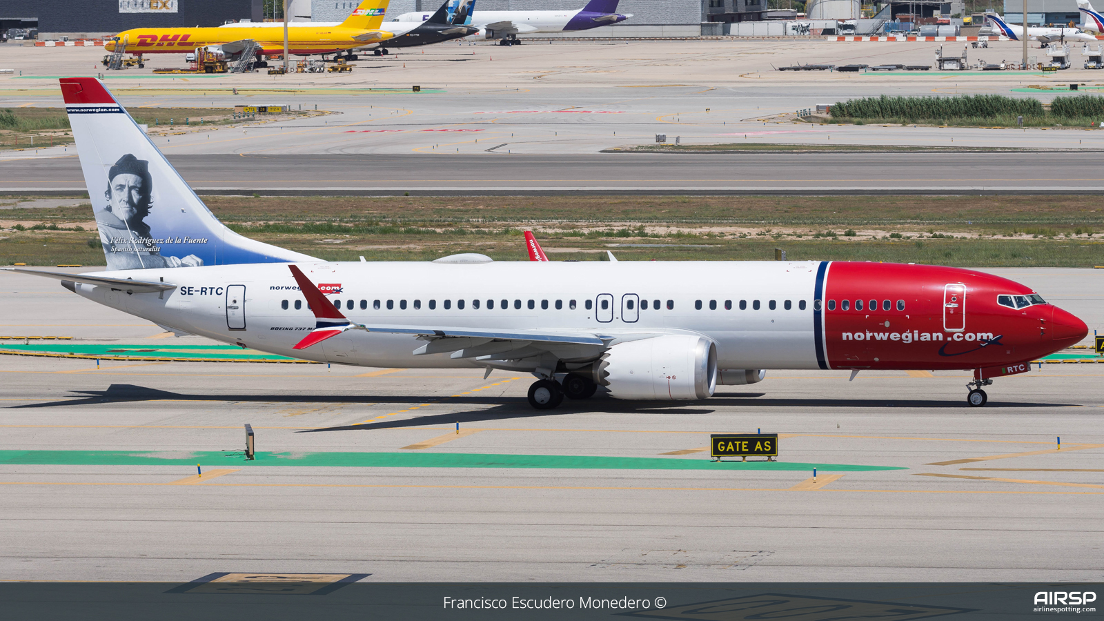 Norwegian  Boeing 737 Max 8  SE-RTC