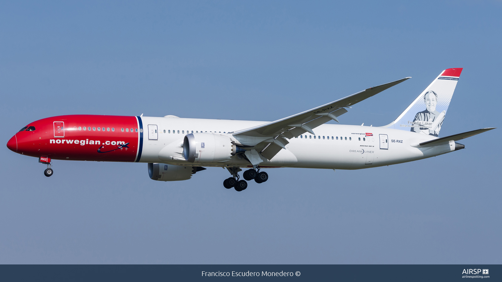 Norwegian  Boeing 787-9  SE-RXZ