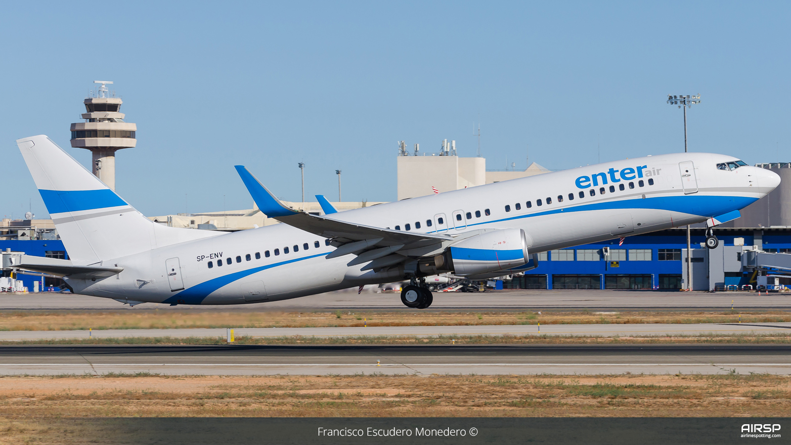Enter Air  Boeing 737-800  SP-ENV