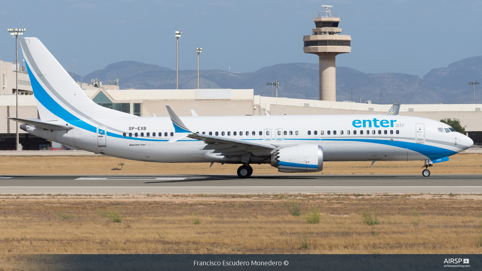 Enter Air  Boeing 737 Max 8  SP-EXB