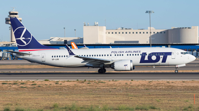 LOT Polish Airlines Boeing 737 Max 8